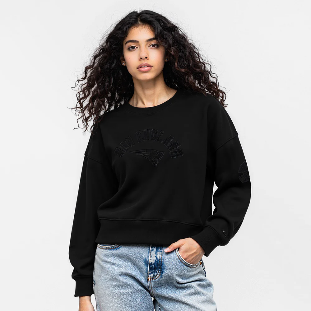 NFL NEW ENGLAND PATRIOTS TRIPLE BLACK WOMEN'S FLC CREWNECK (TRIPLE BLACK WOMEN'S) - Image 8
