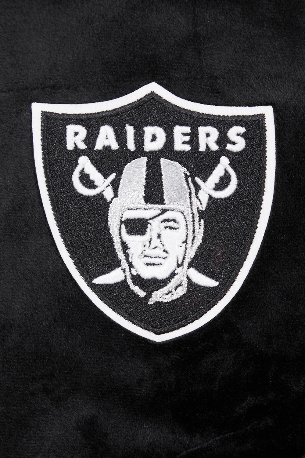 NFL LAS VEGAS RAIDERS CLASSIC WOMEN'S VELOUR FULL ZIP PULLOVER HOODIE (BLACK) - Image 7