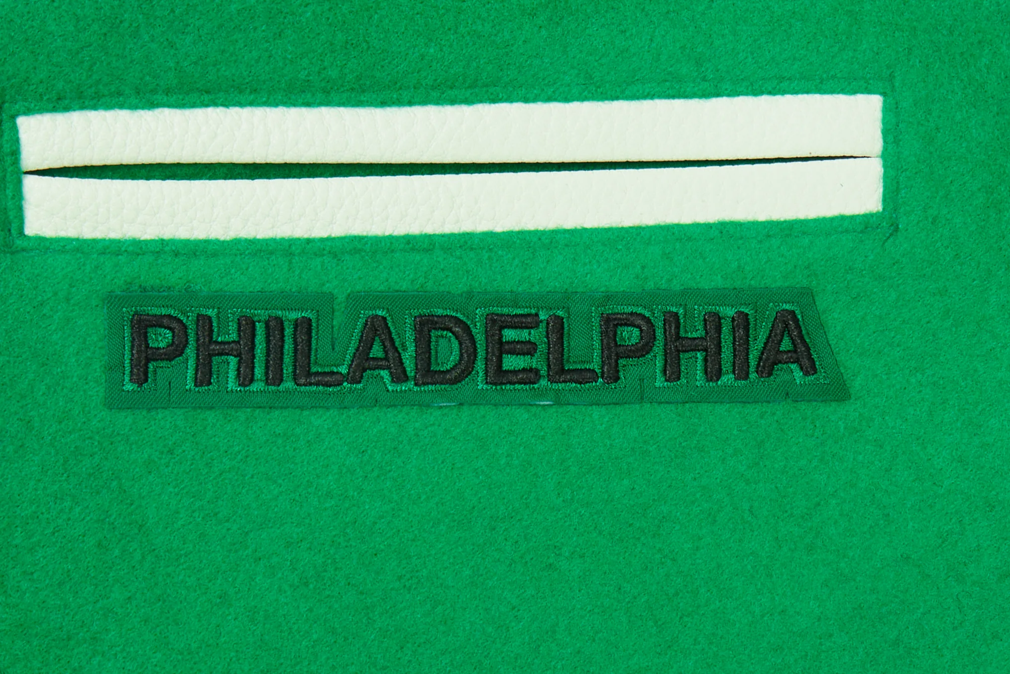 NFL PHILADELPHIA EAGLES RETRO CLASSIC BIG BOYS RIB WOOL VARSITY JACKET (KELLY GREEN/ WHITE) - Image 5