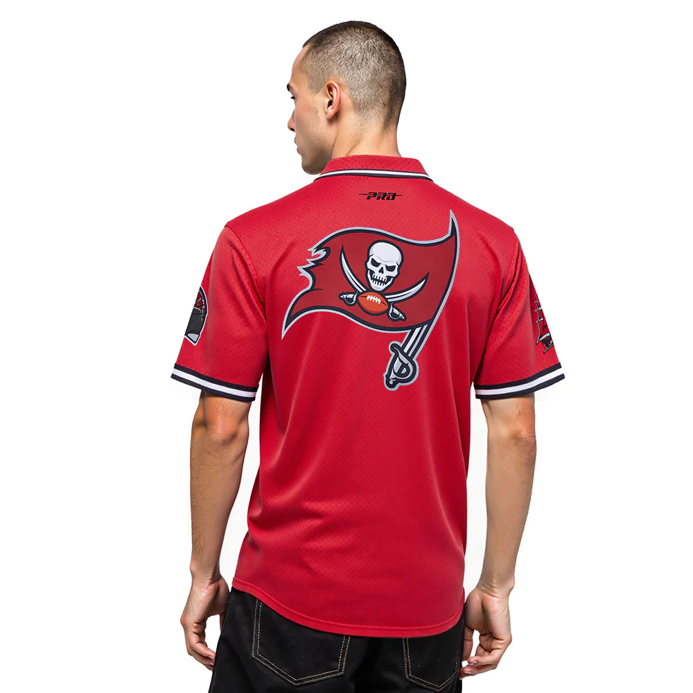 NFL TAMPA BAY BUCCANEERS MESH MEN'S  BUTTON UP SHIRT (RED/BLACK) - Image 2