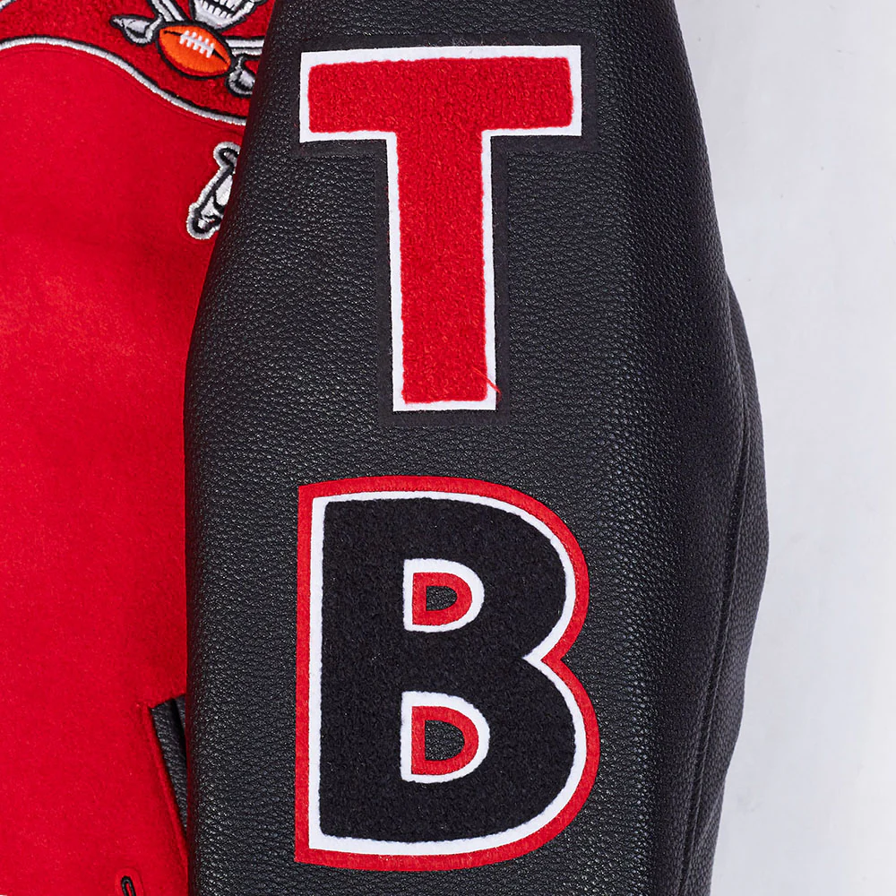 NFL TAMPA BAY BUCCANEERS SCRIPT TAIL MEN'S RIB WOOL VARSITY (RED/BLACK) - Image 15