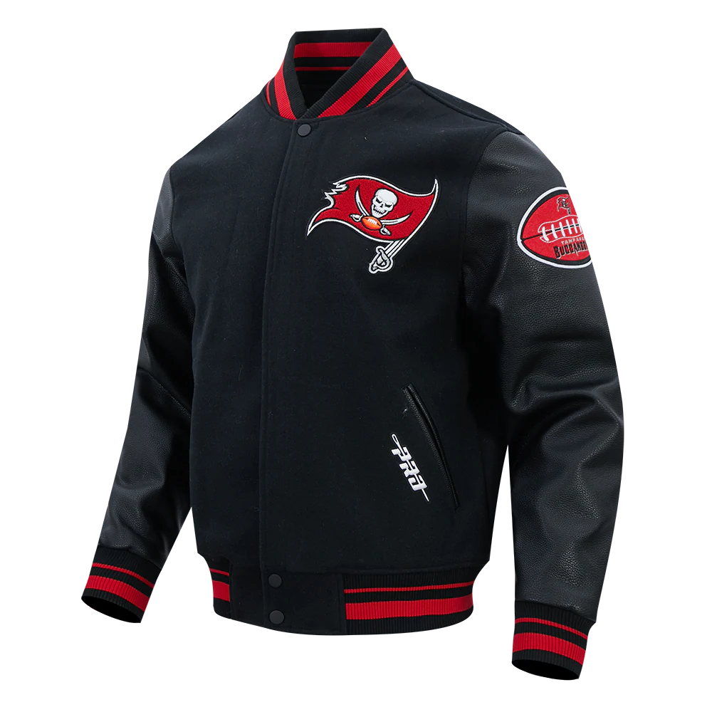 NFL TAMPA BAY BUCCANEERS OLD ENGLISH MEN'S RIB WOOL VARSITY JACKET (BLACK/RED/BLACK) - Image 3