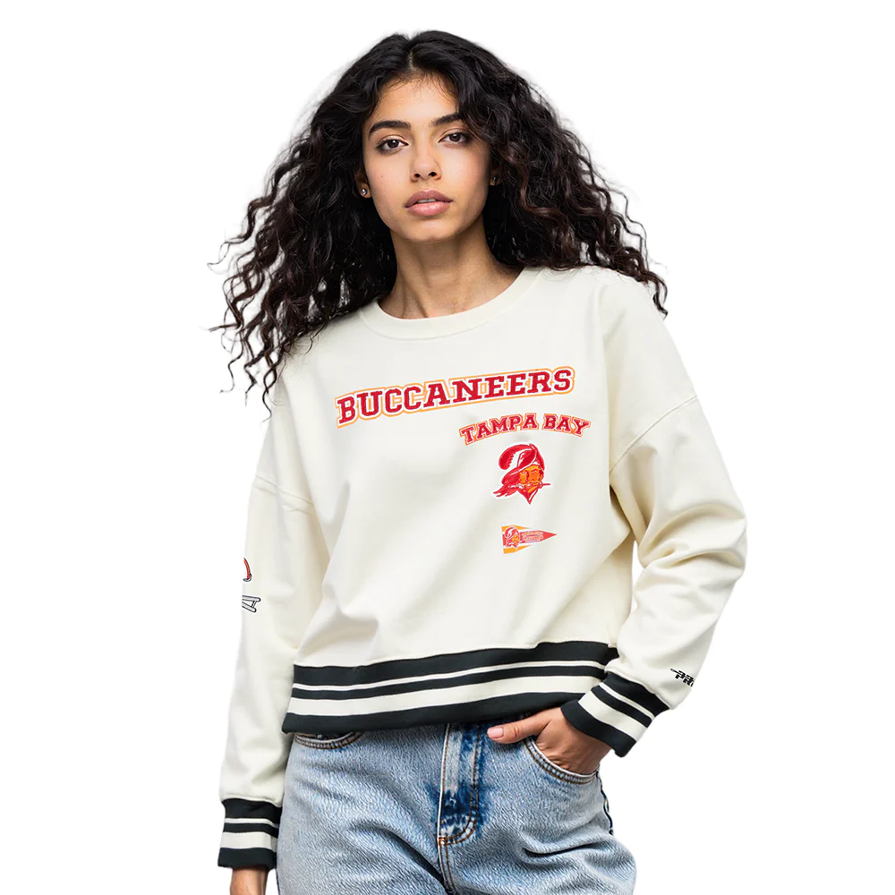 NFL TAMPA BAY BUCCANEERS RETRO CLASSIC WOMEN'S CREWNECK (EGGSHELL/BLACK)