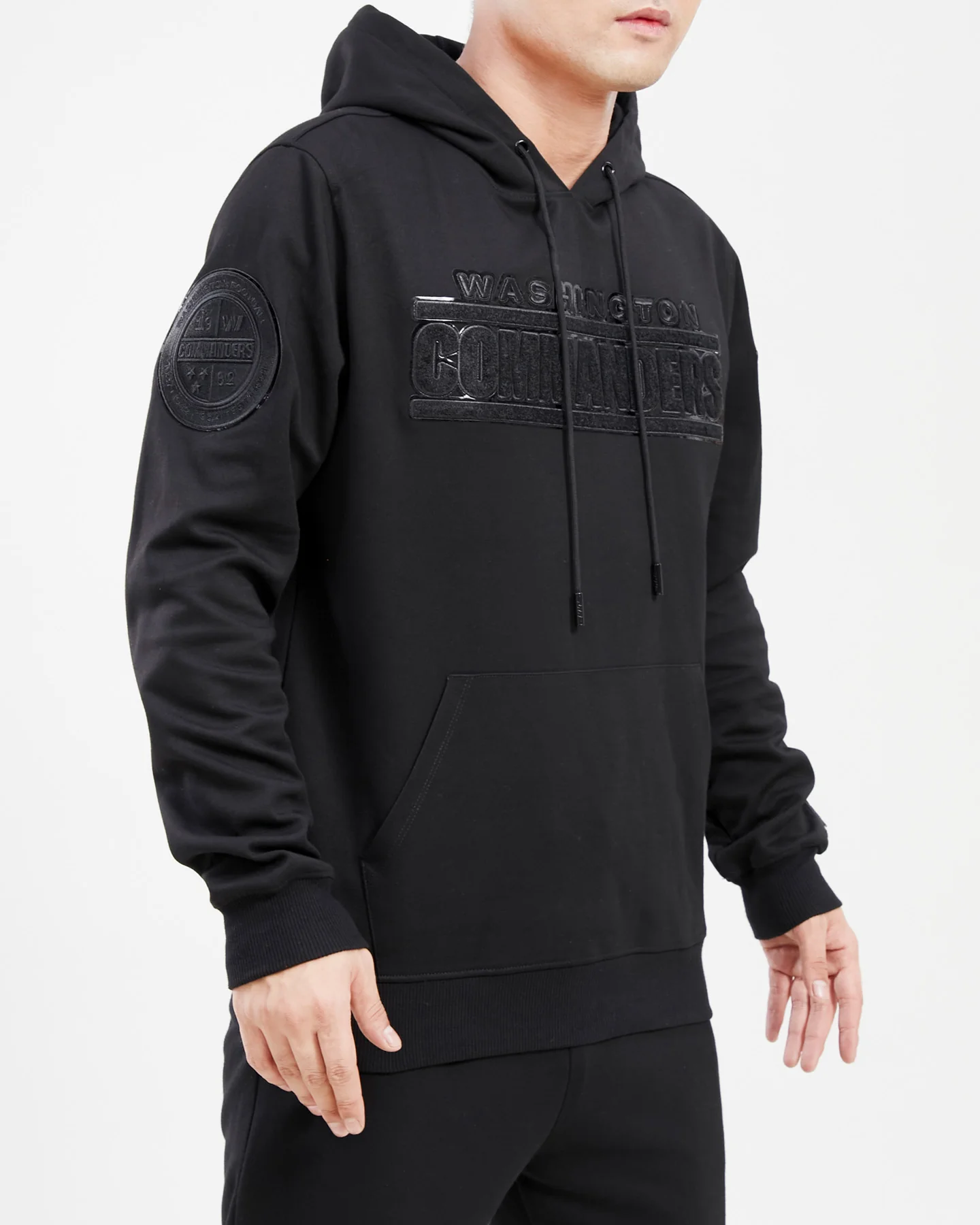 NFL WASHINGTON COMMANDERS TRIPLE BLACK MEN'S PULLOVER HOODIE (TRIPLE BLACK) - Image 3