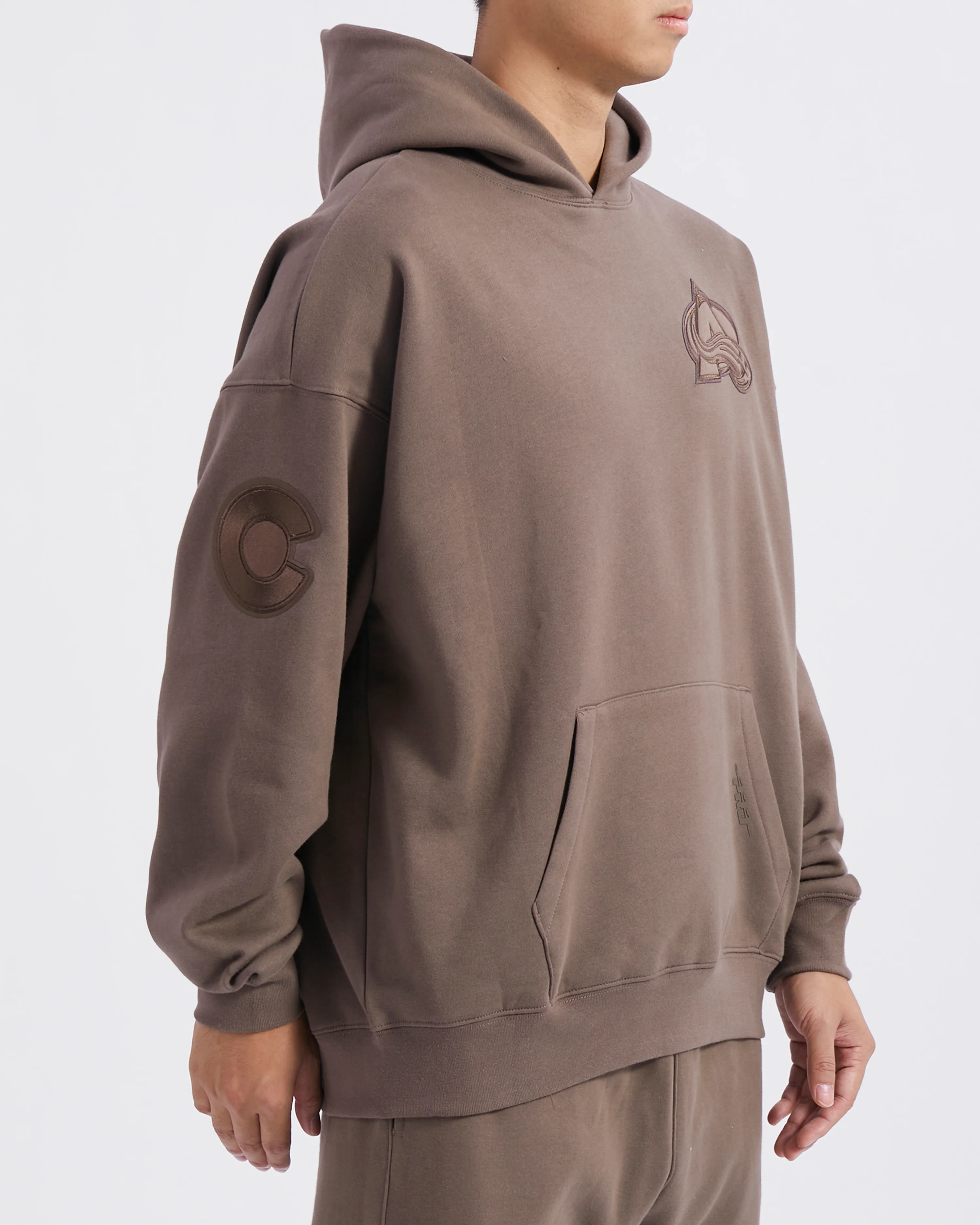 NHL COLORADO AVALANCHE NEUTRAL MEN'S DROP SHOULDER PULLOVER HOODIE (DARK TAUPE) - Image 4
