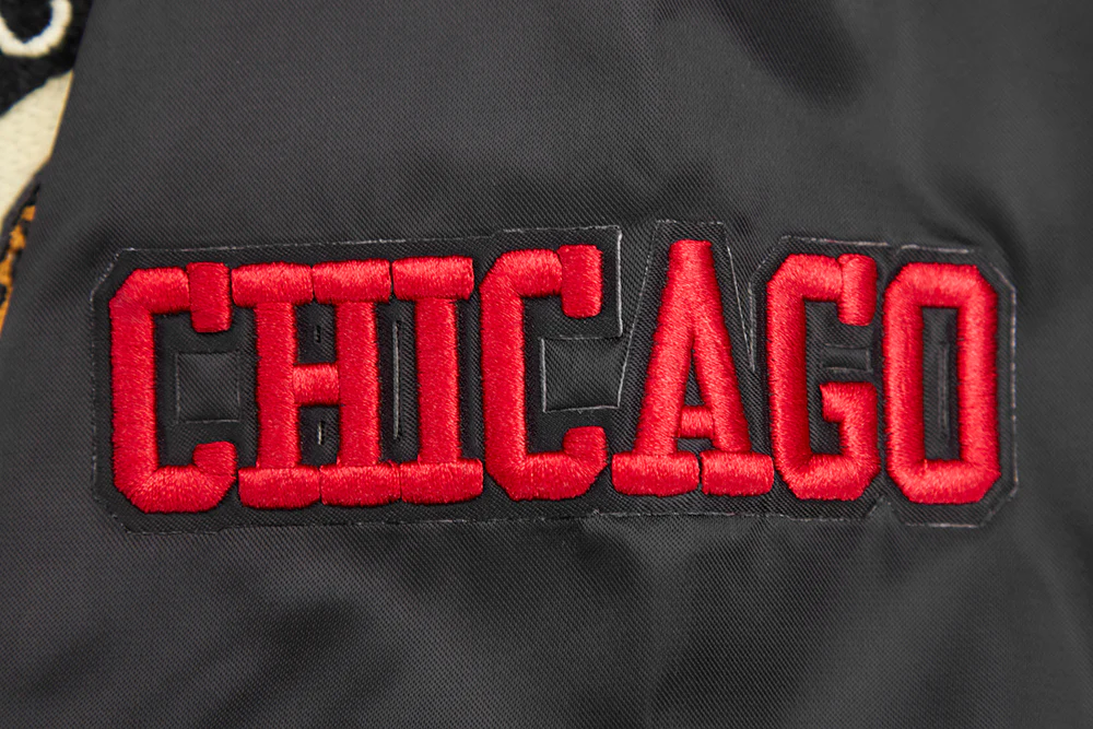 NHL CHICAGO BLACKHAWKS RETRO CLASSIC RIB SATIN JACKET (BLACK/RED/BLACK) - Image 6
