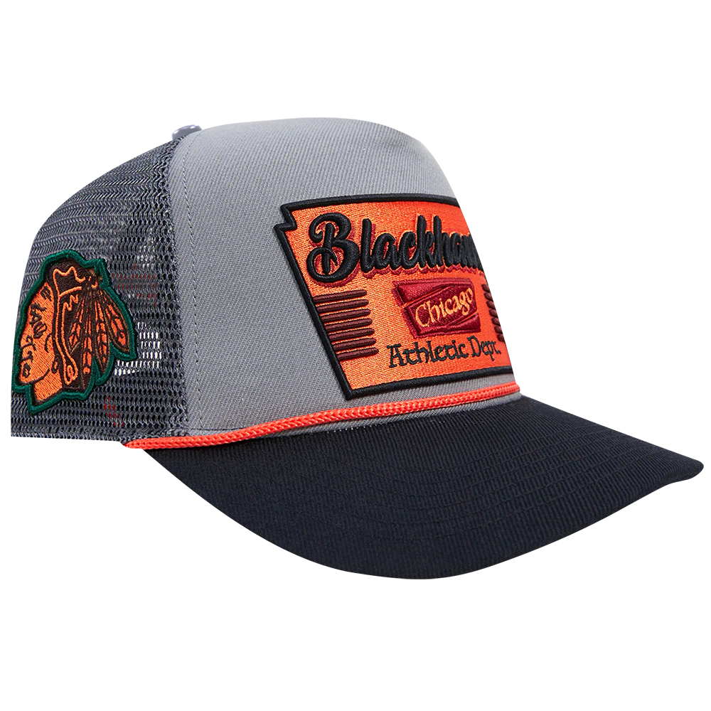 NHL CHICAGO BLACKHAWKS INSIGNIA WOOL 2 TONE PINCH FRONT TRUCKER (GRAY/BLACK) - Image 3