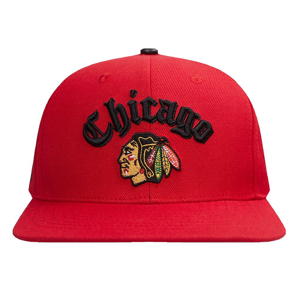NHL CHICAGO BLACKHAWKS OLD ENGLISH UNISEX 6 PANEL SNAPBACK HAT (RED)