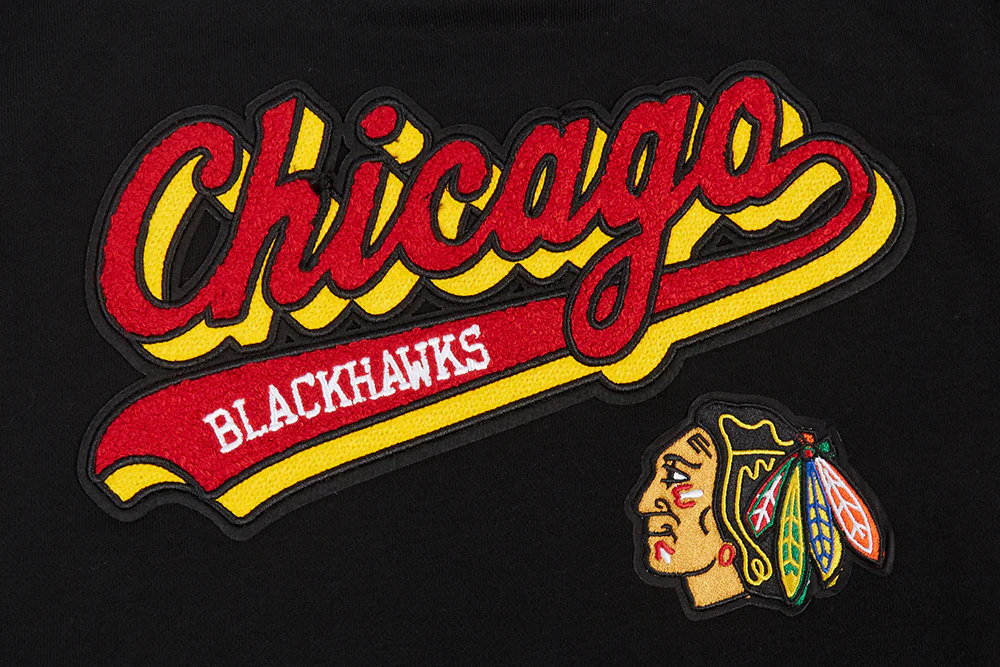 NHL CHICAGO BLACKHAWKS SCRIPT TAIL WOMEN'S RIB FLEECE CROPPED PULLOVER HOODIE (BLACK/RED/BLACK) - Image 5