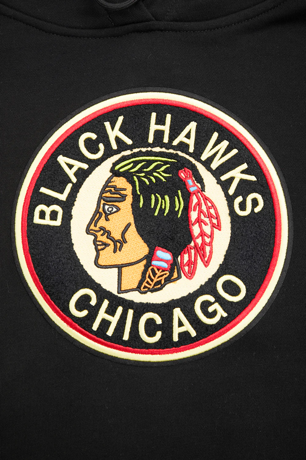 NHL CHICAGO BLACKHAWKS RETRO CLASSIC WOMEN'S RIB CROPPED PULLOVER HOODIE (BLACK/RED/BLACK) - Image 10