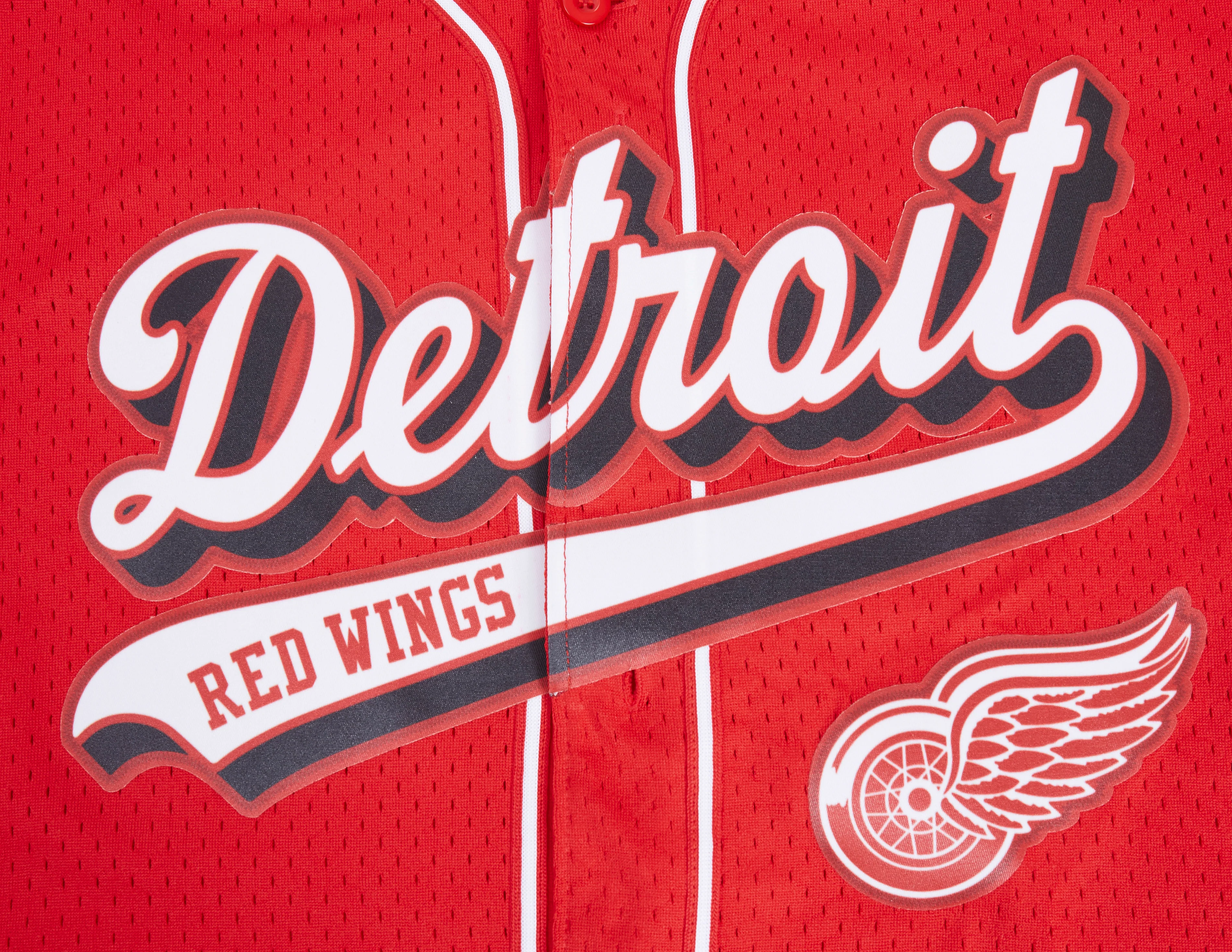 NHL DETROIT RED WINGS SCRIPT TAIL MEN'S MESH BUTTON DOWN SHIRT (RED) - Image 6