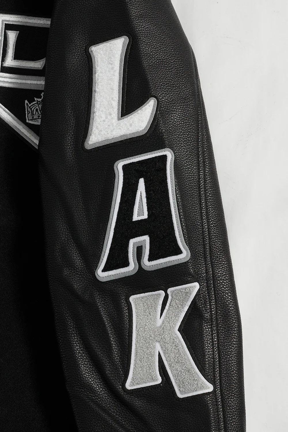 NHL LOS ANGELES KINGS SCRIPT TAIL MEN'S RIB WOOL VARSITY (BLACK/GRAY) - Image 7