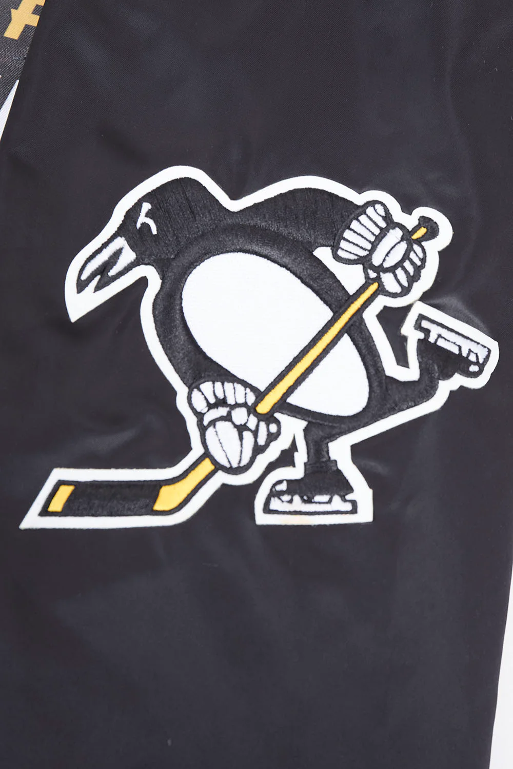 NHL PITTSBURGH PENGUINS CLASSIC MEN'S SATIN JACKET (BLACK) - Image 8