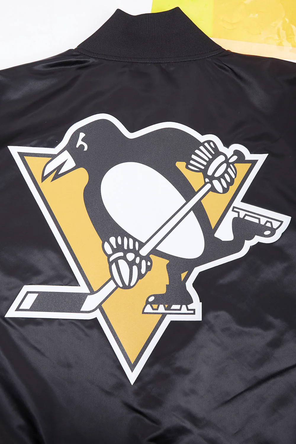 NHL PITTSBURGH PENGUINS CLASSIC MEN'S SATIN JACKET (BLACK) - Image 9