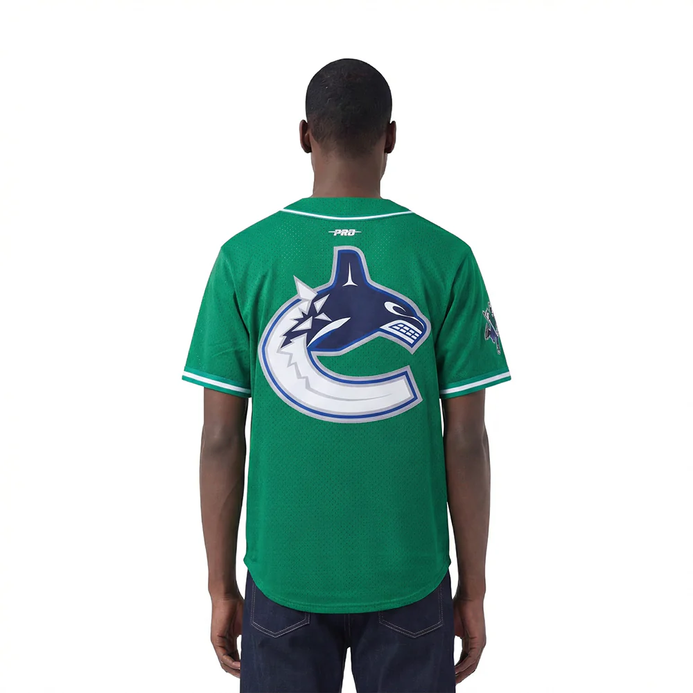 VANCOUVER CANUCKS CLASSIC MESH MEN'S BUTTON DOWN SHIRT (KELLY GREEN) - Image 2