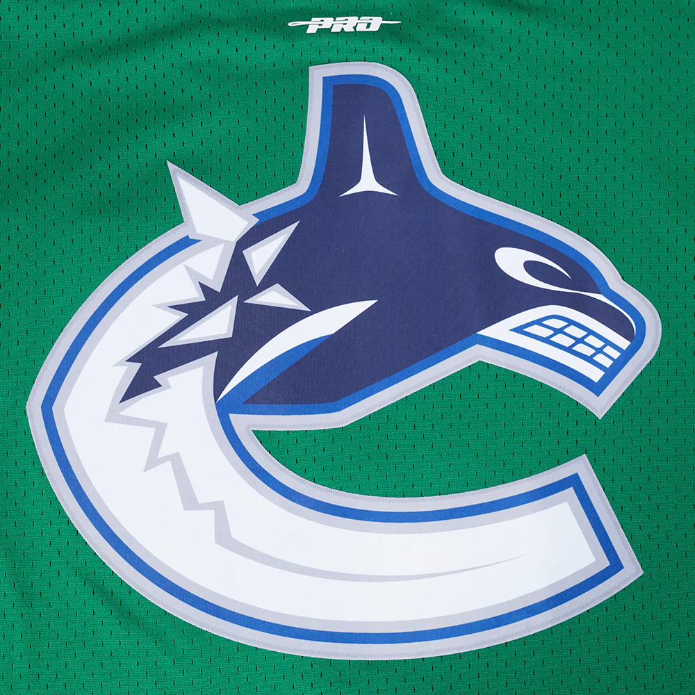 VANCOUVER CANUCKS CLASSIC MESH MEN'S BUTTON DOWN SHIRT (KELLY GREEN) - Image 5