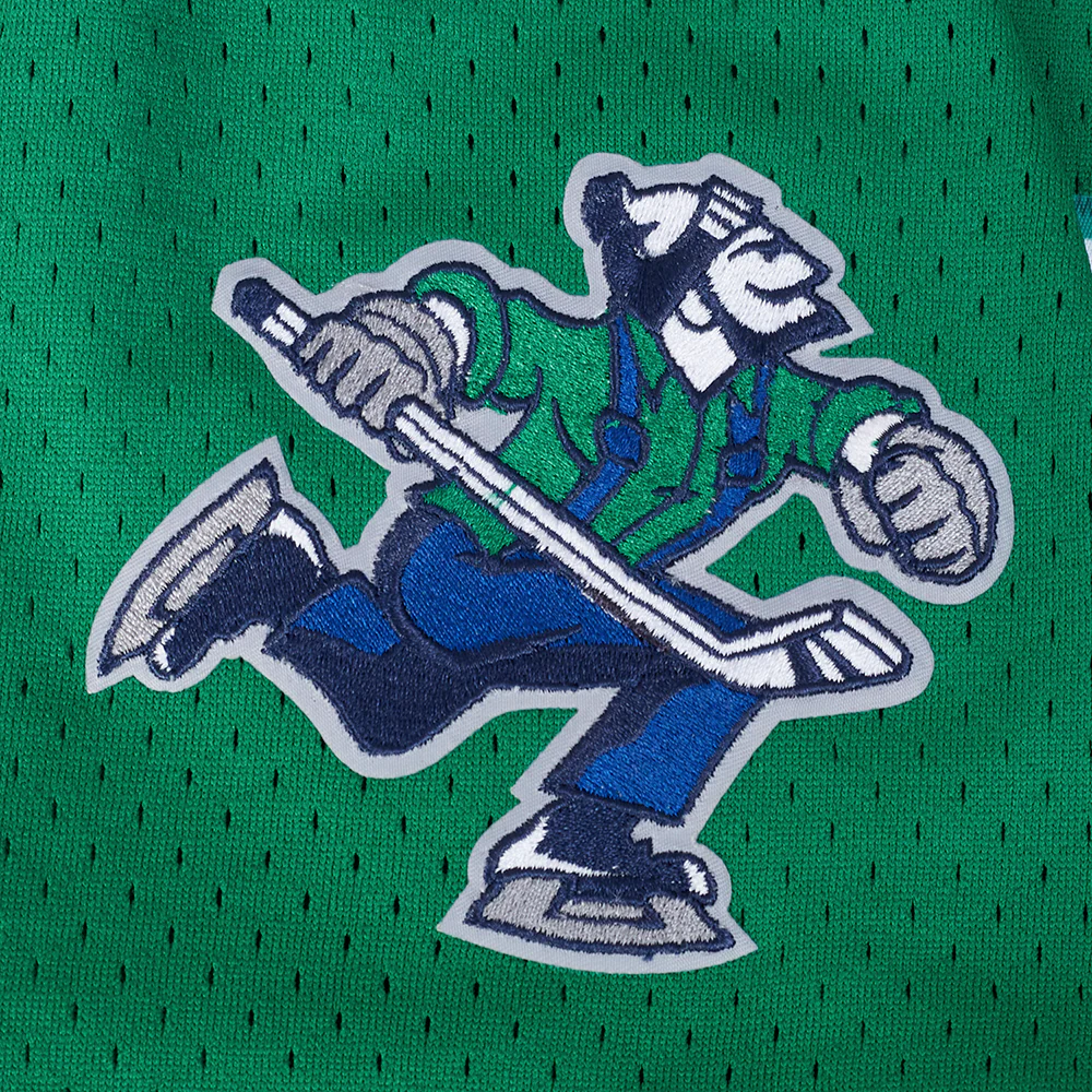 VANCOUVER CANUCKS CLASSIC MESH MEN'S BUTTON DOWN SHIRT (KELLY GREEN) - Image 9