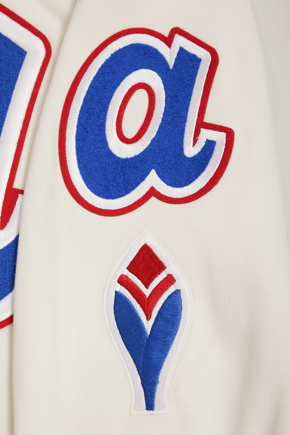 MLB ATLANTA BRAVES RETRO CLASSIC MEN'S PULLOVER HOODIE (EGGSHELL/RED) - Image 8