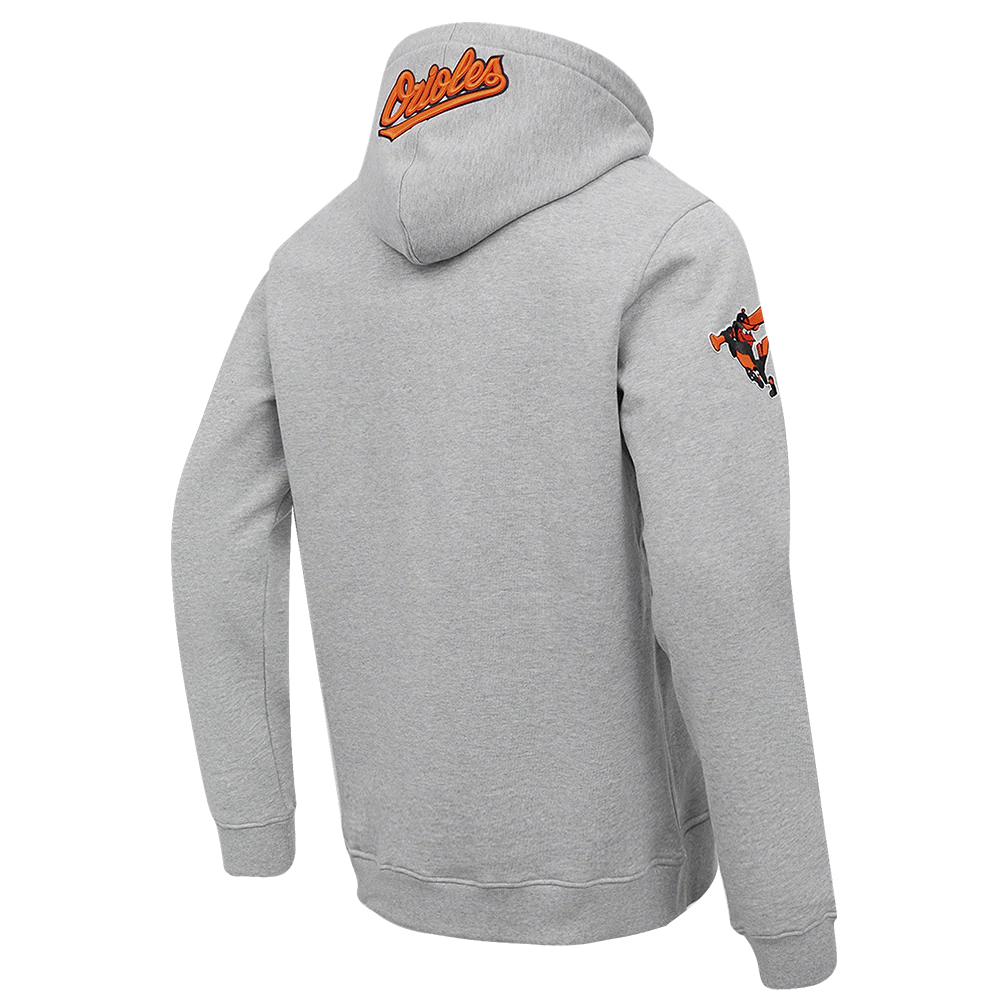MLB BALTIMORE ORIOLES OLD ENGLISH MEN'S PULLOVER HOODIE (HEATHER GREY) - Image 3