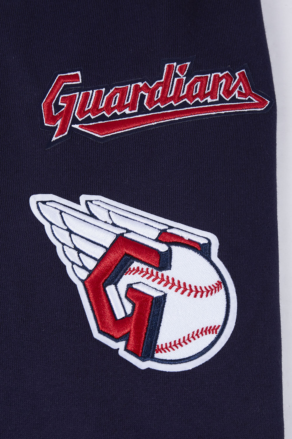 MLB CLEVELAND GUARDIANS RETRO CLASSIC MEN'S PULLOVER HOODIE (MIDNIGHT NAVY/RED/MIDNIGHT NAVY) - Image 8