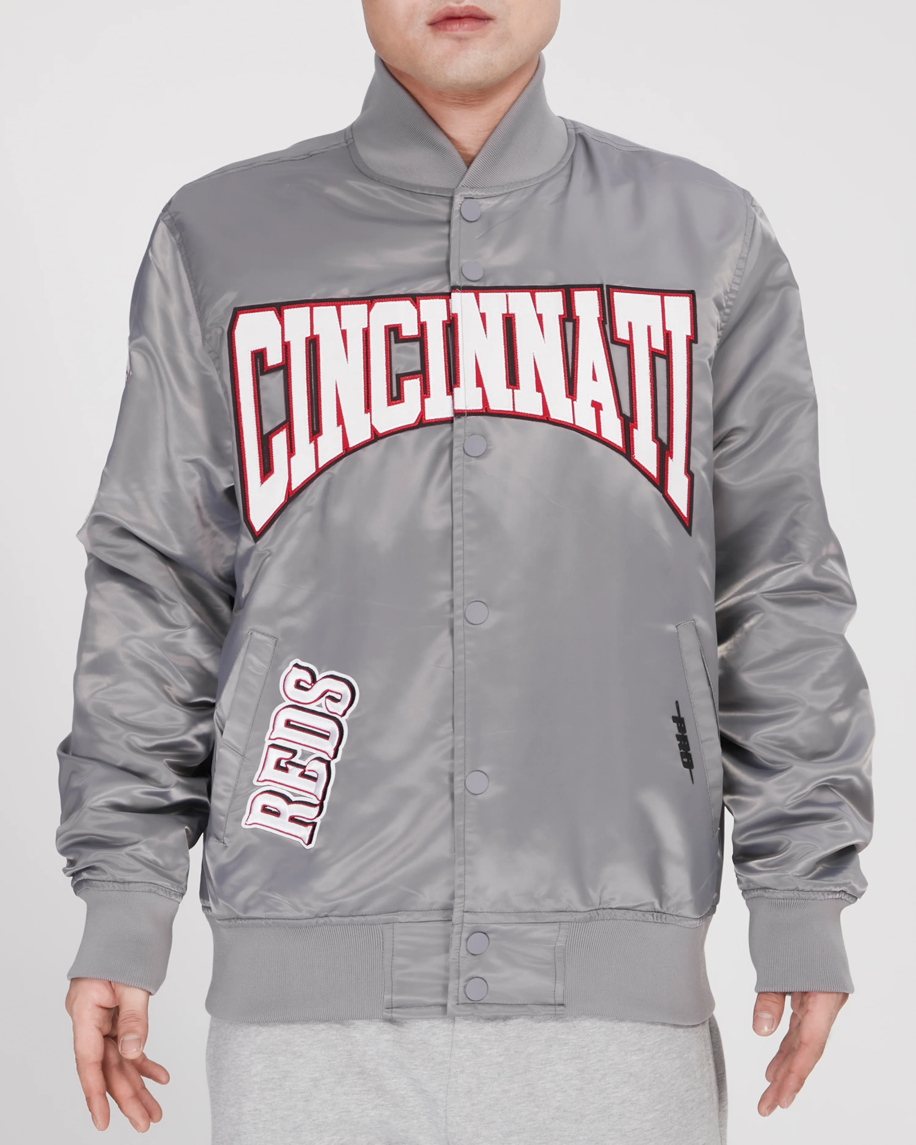 MLB CINCINNATI REDS CREST EMBLEM SATIN JACKET (GRAY)
