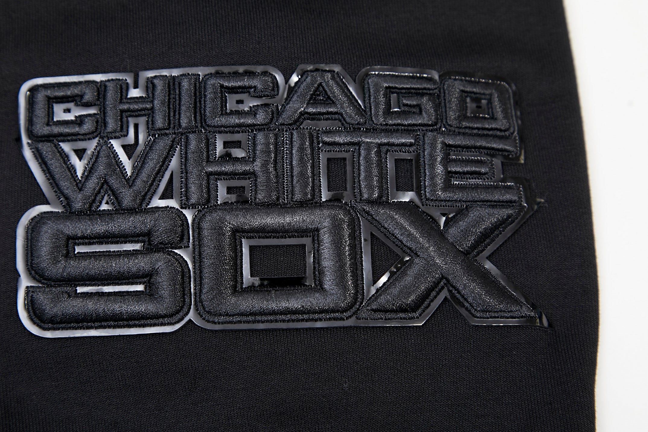 MLB CHICAGO WHITE SOX TRIPLE BLACK LOGO HOODIE (BLACK) - Image 8