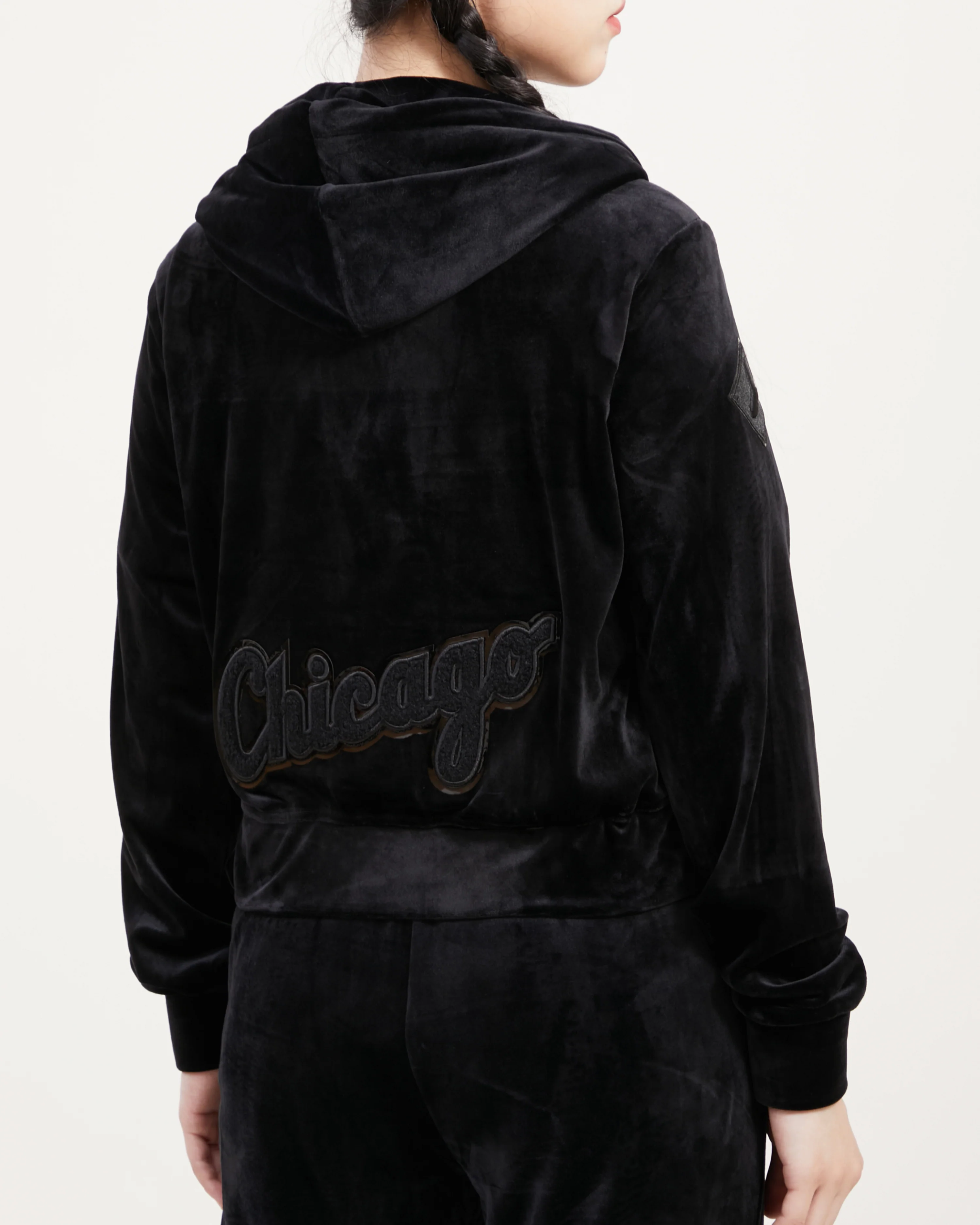 MLB CHICAGO WHITE SOX TRIPLE BLACK WOMEN'S VELOUR FULL ZIP PULLOVER HOODIE (TRIPLE BLACK) - Image 11