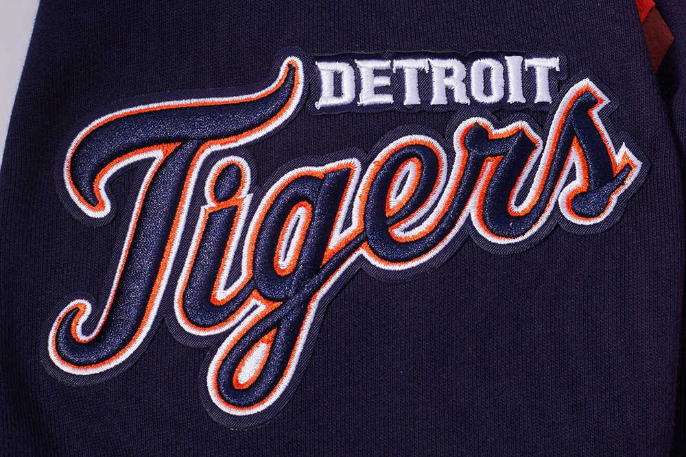 MLB DETROIT TIGERS OLD ENGLISH MEN'S PULLOVER HOODIE (MIDNIGHT NAVY) - Image 7