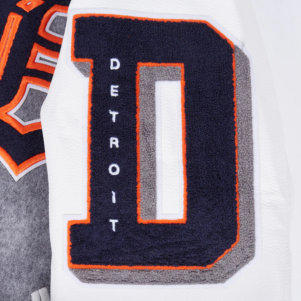 MLB DETROIT TIGERS OLD ENGLISH MEN'S RIB WOOL VARSITY JACKET (HEATHER GREY/WHITE/MIDNIGHT NAVY) - Image 9