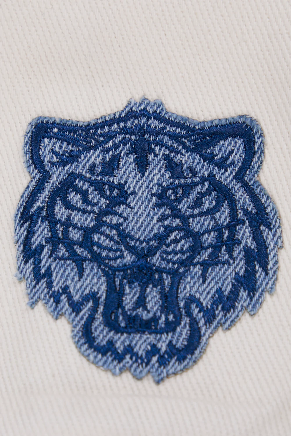 MLB DETROIT TIGERS VARSITY BLUES WOMEN'S DENIM VARSITY JACKET (DENIM/LINEN) - Image 7