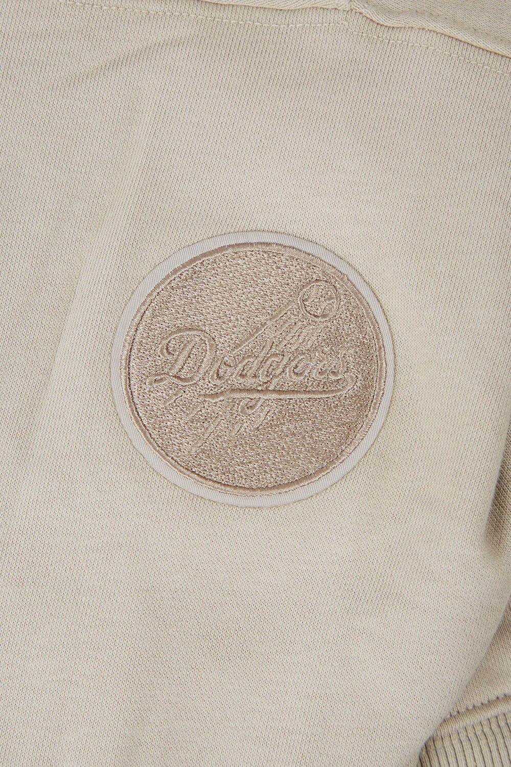 MLB LOS ANGELES DODGERS NEUTRAL WOMEN'S CREWNECK (TAUPE) - Image 6