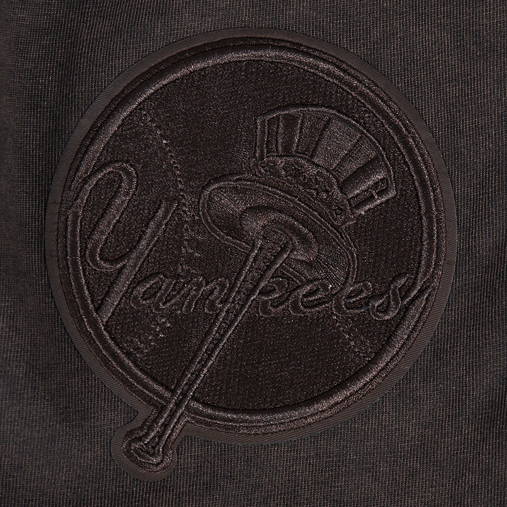 MLB NEW YORK YANKEES WASHED CLASSIC MEN'S ENZYME WASH DROP SHOULDER TEE (WASHED BROWN) - Image 5