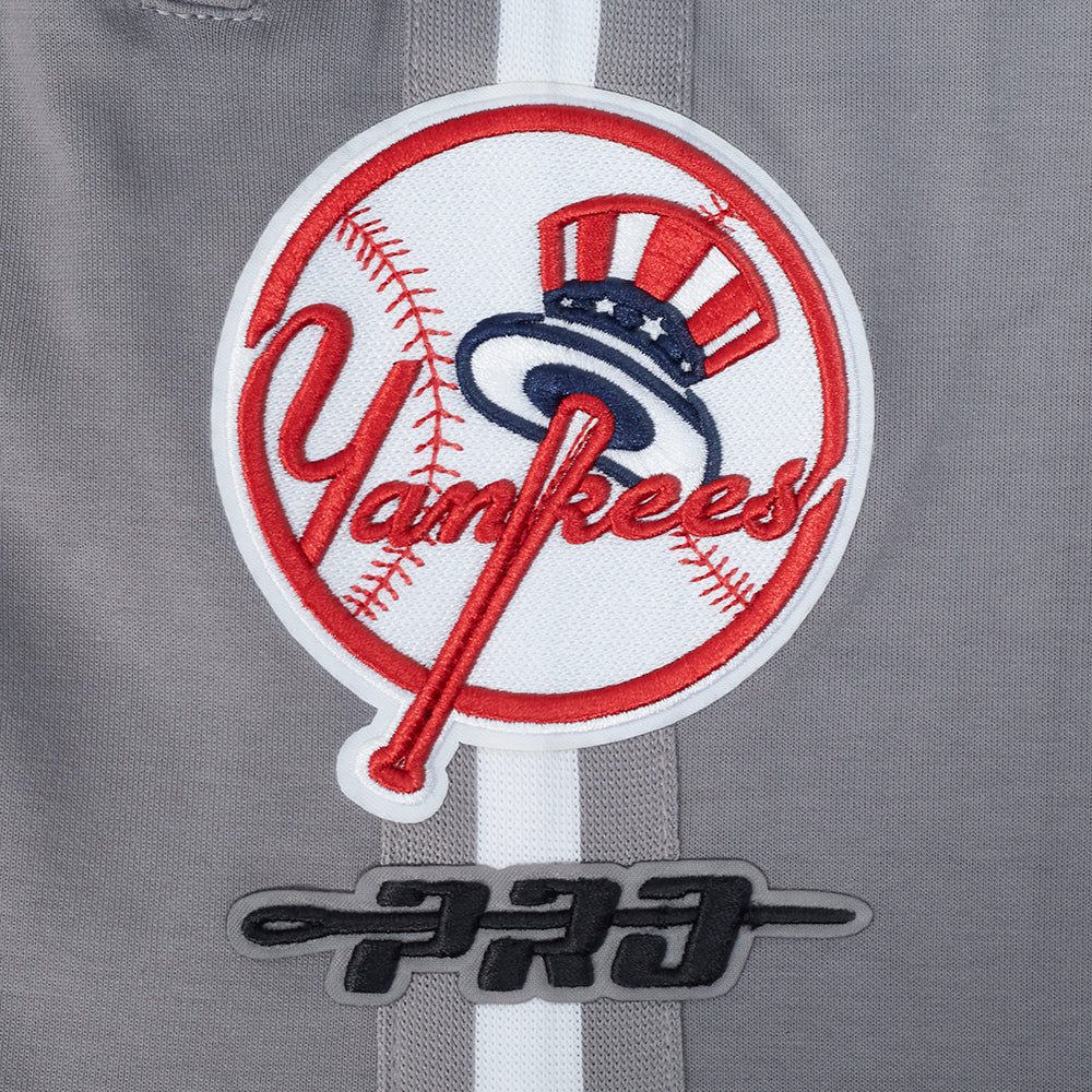 MLB NEW YORK YANKEES CLASSIC CHENILLE MEN'S PRO DK SHORT (GRAY) - Image 6