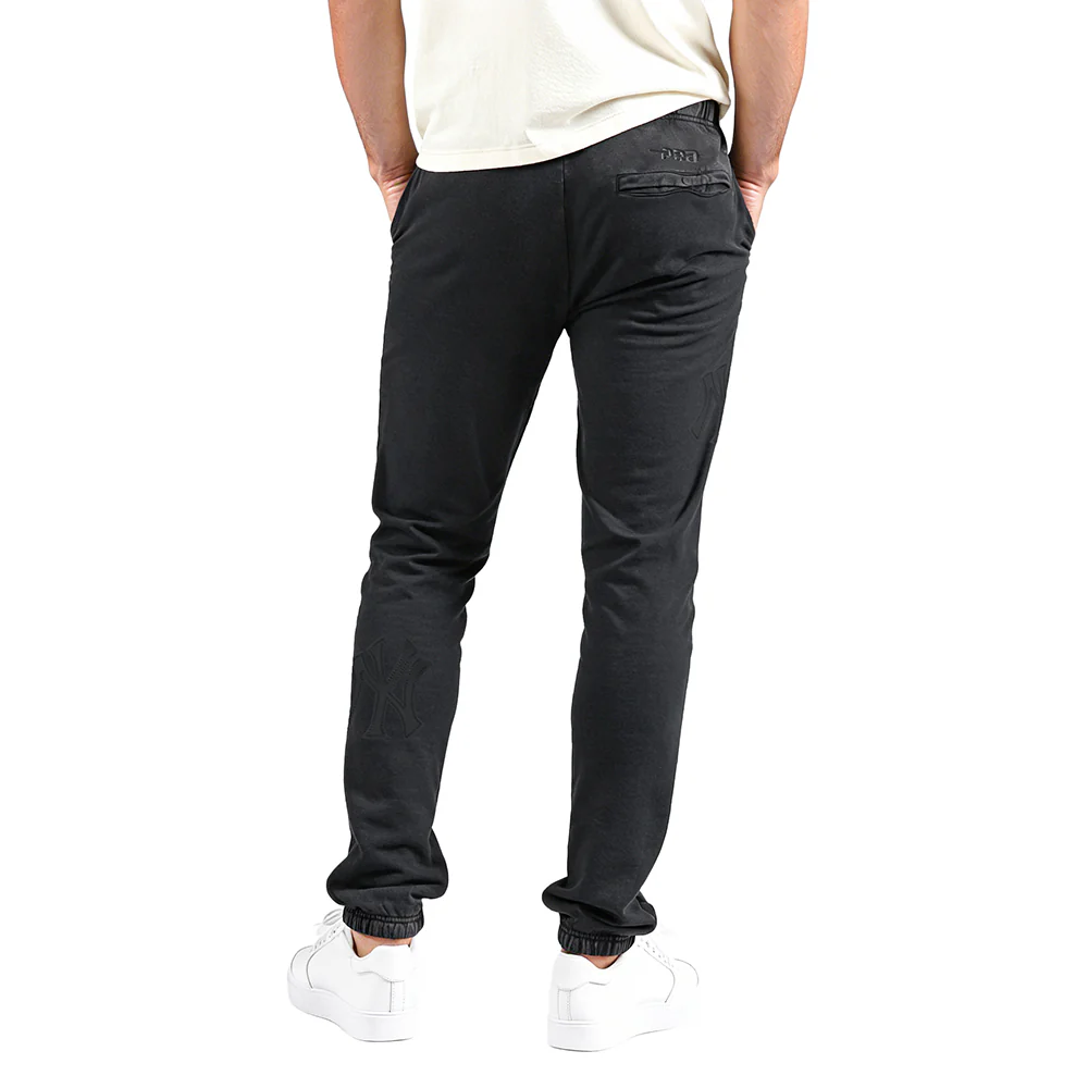 MLB NEW YORK YANKEES WASHED VANGUARD MEN'S ENZYME WASH RELAXED FT SW (WASHED BLACK) - Image 2