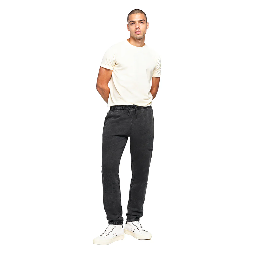 MLB NEW YORK YANKEES WASHED VANGUARD MEN'S ENZYME WASH RELAXED FT SW (WASHED BLACK) - Image 3