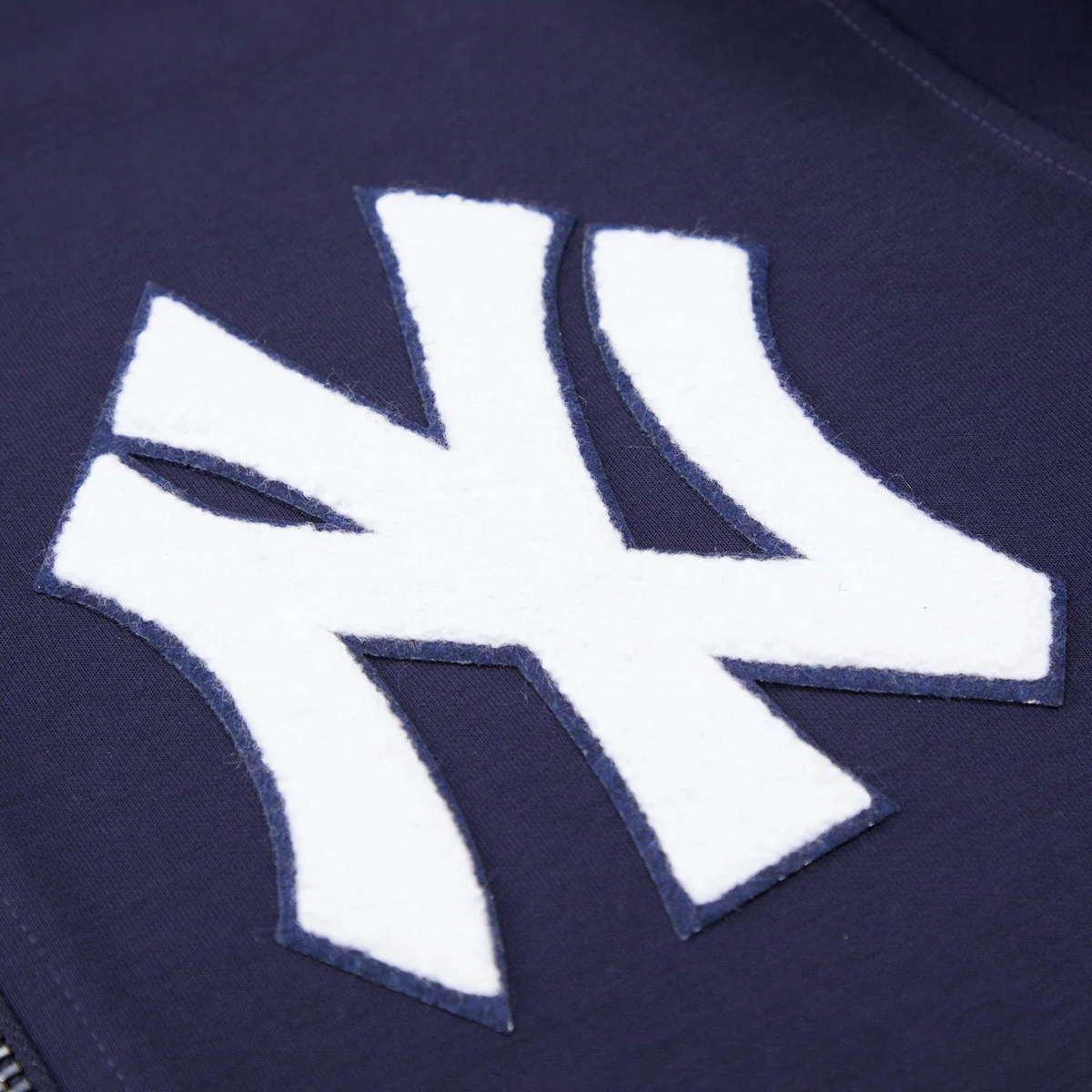 MLB NEW YORK YANKEES CLASSIC CHENILLE MEN'S FULL ZIP PULLOVER HOODIE (MIDNIGHT NAVY) - Image 6