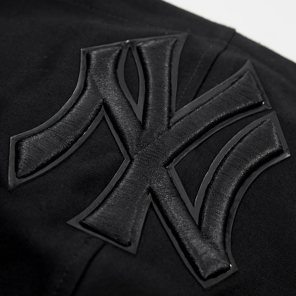 MLB NEW YORK YANKEES TRIPLE BLACK LOGO MEN'S PULLOVER HOODIE (BLACK) - Image 10