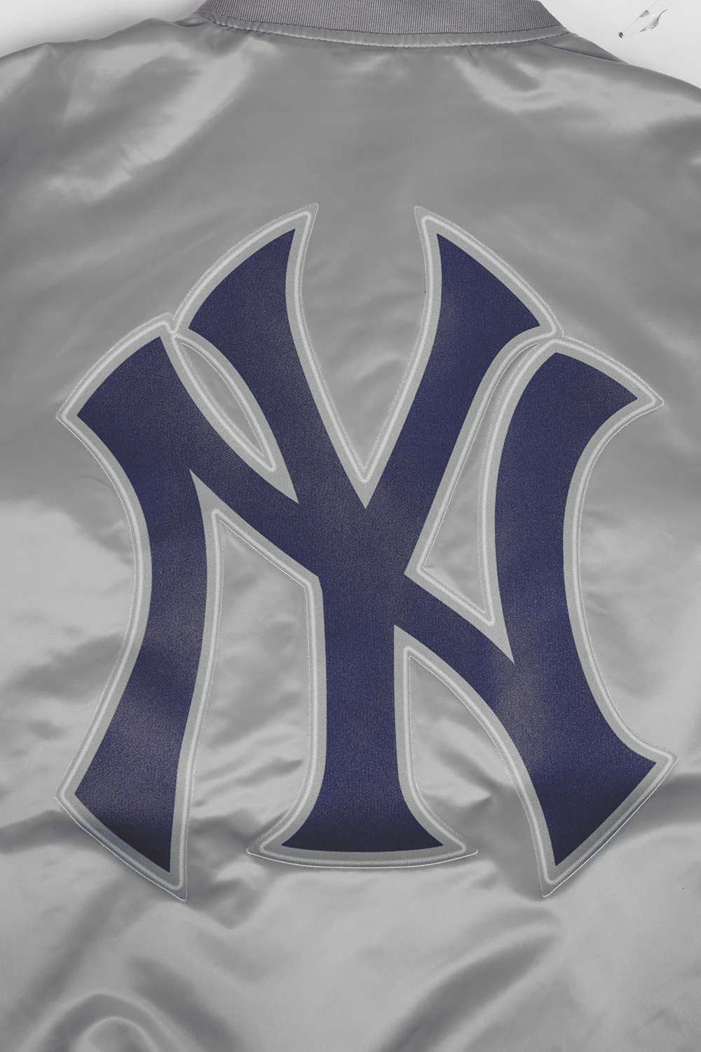 MLB NEW YORK YANKEES SCRIPT TAIL MEN'S RIB SATIN JACKET (GRAY) - Image 5