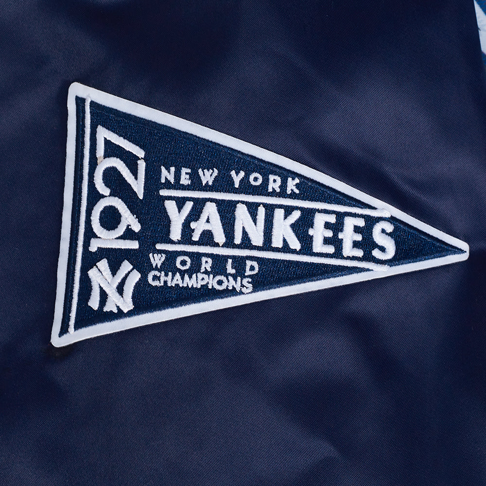 MLB NEW YORK YANKEES MURDERERS ROW BIG LOGO MEN'S SATIN JACKET (MIDNIGHT NAVY) - Image 7