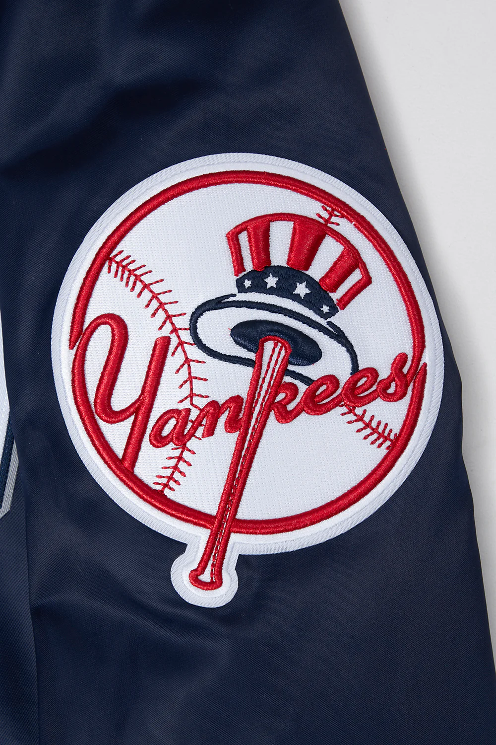 MLB NEW YORK YANKEES CREST EMBLEM MEN'S SATIN JACKET (MIDNIGHT NAVY) - Image 10