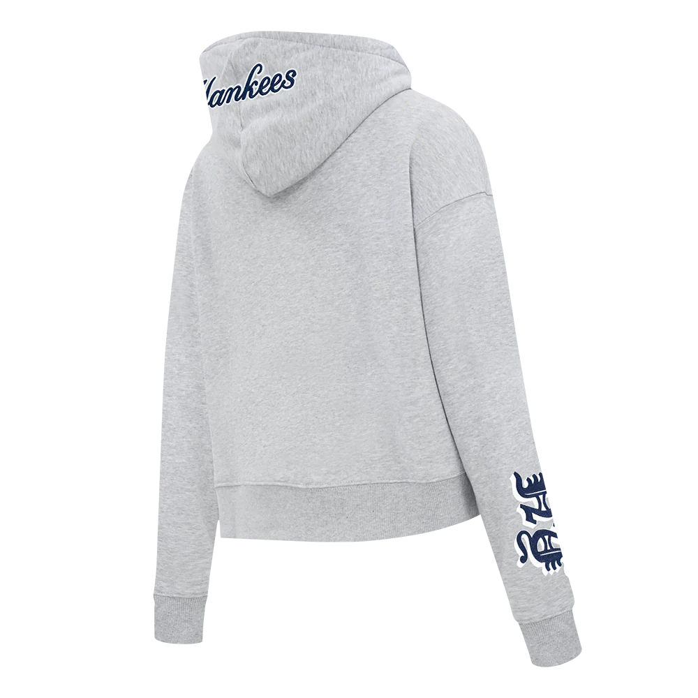 MLB NEW YORK YANKEES OLD ENGLISH WOMEN'S CROPPED PO HOODIE (HEATHER GREY) - Image 4