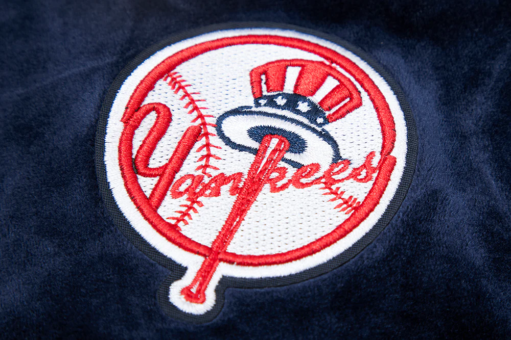 MLB NEW YORK YANKEES CLASSIC WOMEN'S VELOUR FULL ZIP PULLOVER HOODIE (MIDNIGHT NAVY) - Image 6