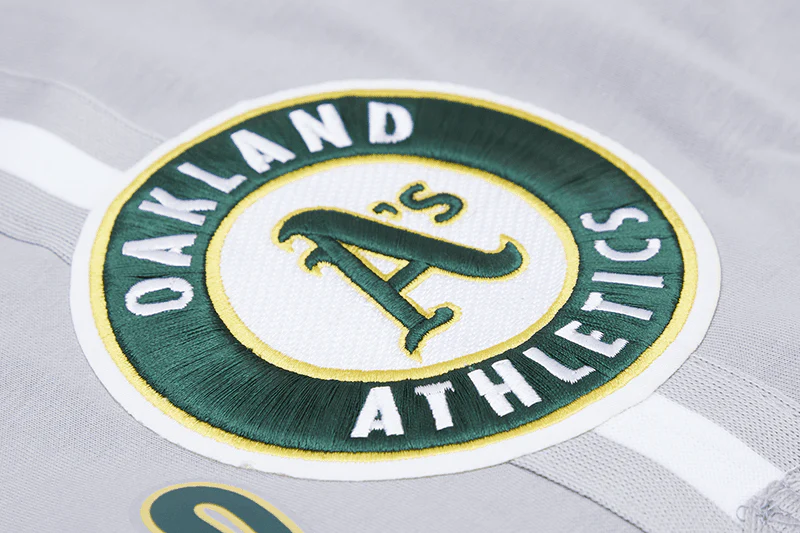 MLB OAKLAND ATHLETICS CLASSIC CHENILLE MEN'S SHORT (GRAY) - Image 8