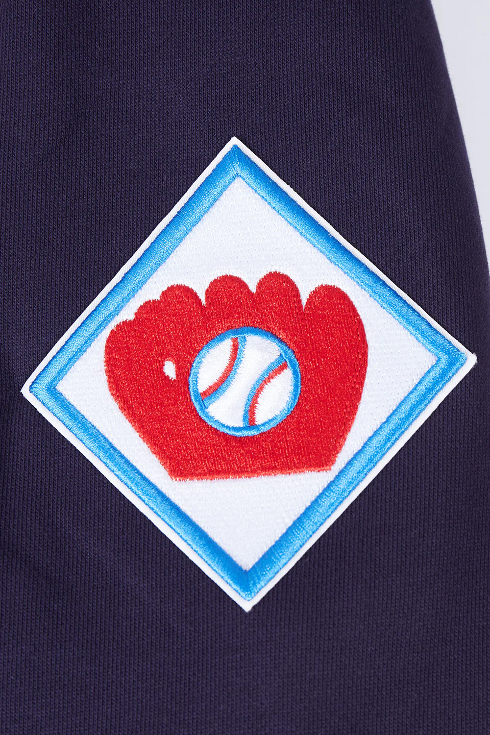 MLB ST. LOUIS CARDINALS OLD ENGLISH MEN'S PULLOVER HOODIE (MIDNIGHT NAVY) - Image 7