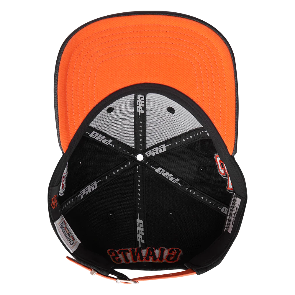 MLB SAN FRANCISCO GIANTS OLD ENGLISH UNISEX 6 PANEL LEATHER STRAPBACK (BLACK) - Image 6