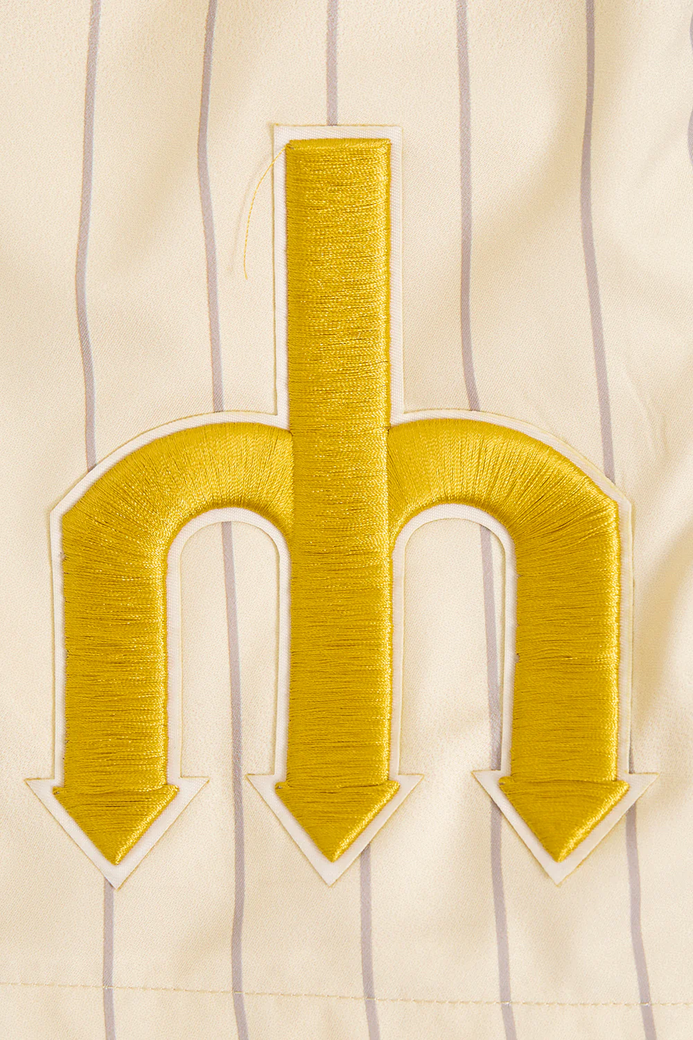 MLB SEATTLE MARINERS PINSTRIPE RETRO CLASSIC MEN'S WOVEN SHORT (EGGSHELL/ GREY) - Image 5