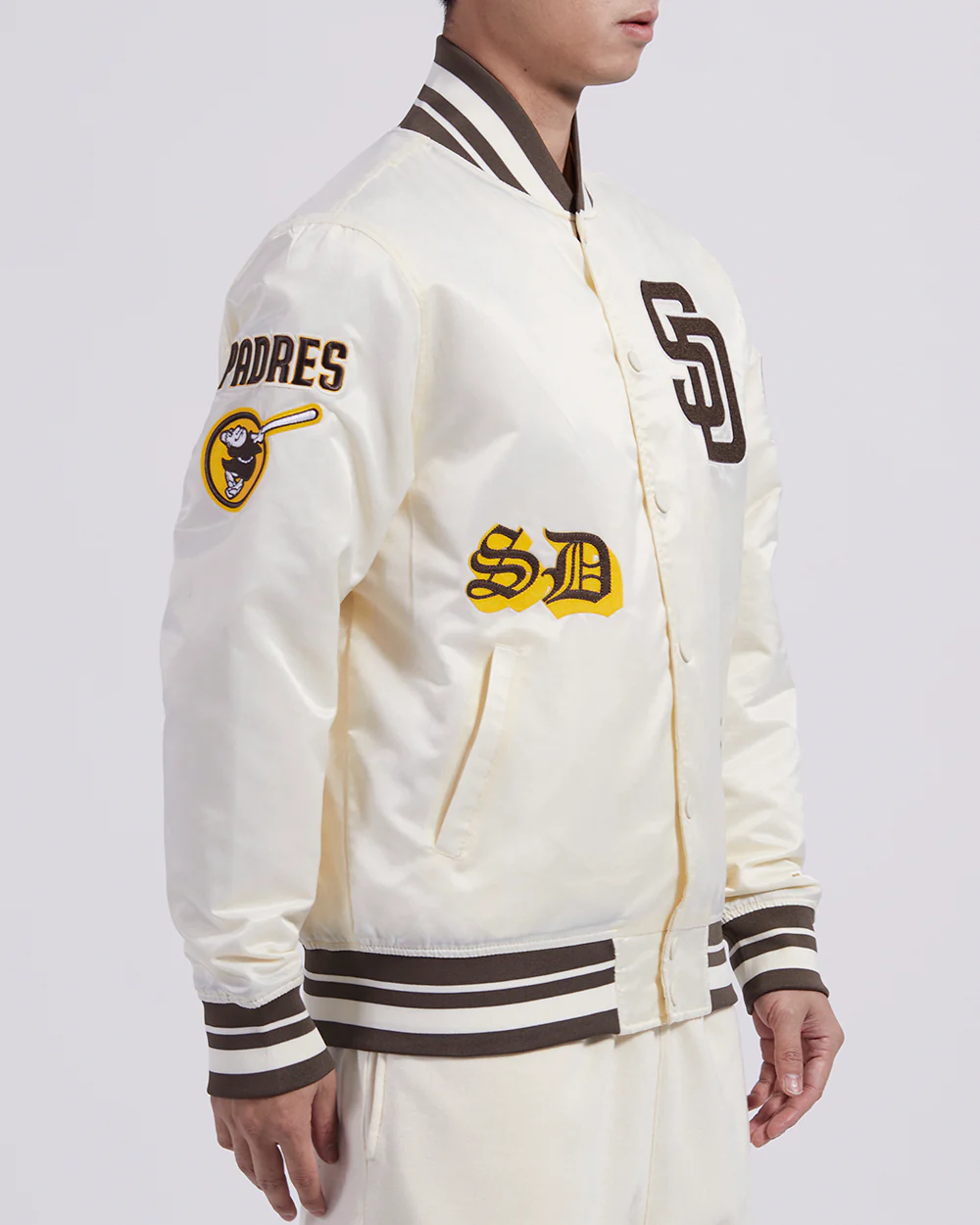 MLB SAN DIEGO PADRES OLD ENGLISH MEN'S RIB SATIN JACKET (EGGSHELL/ BROWN) - Image 4